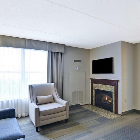 โฮมวูด สวีท บาย ฮิลตัน เลกซิงตัน ฟาแยตมอลล์ Hotel ภายนอก รูปภาพ