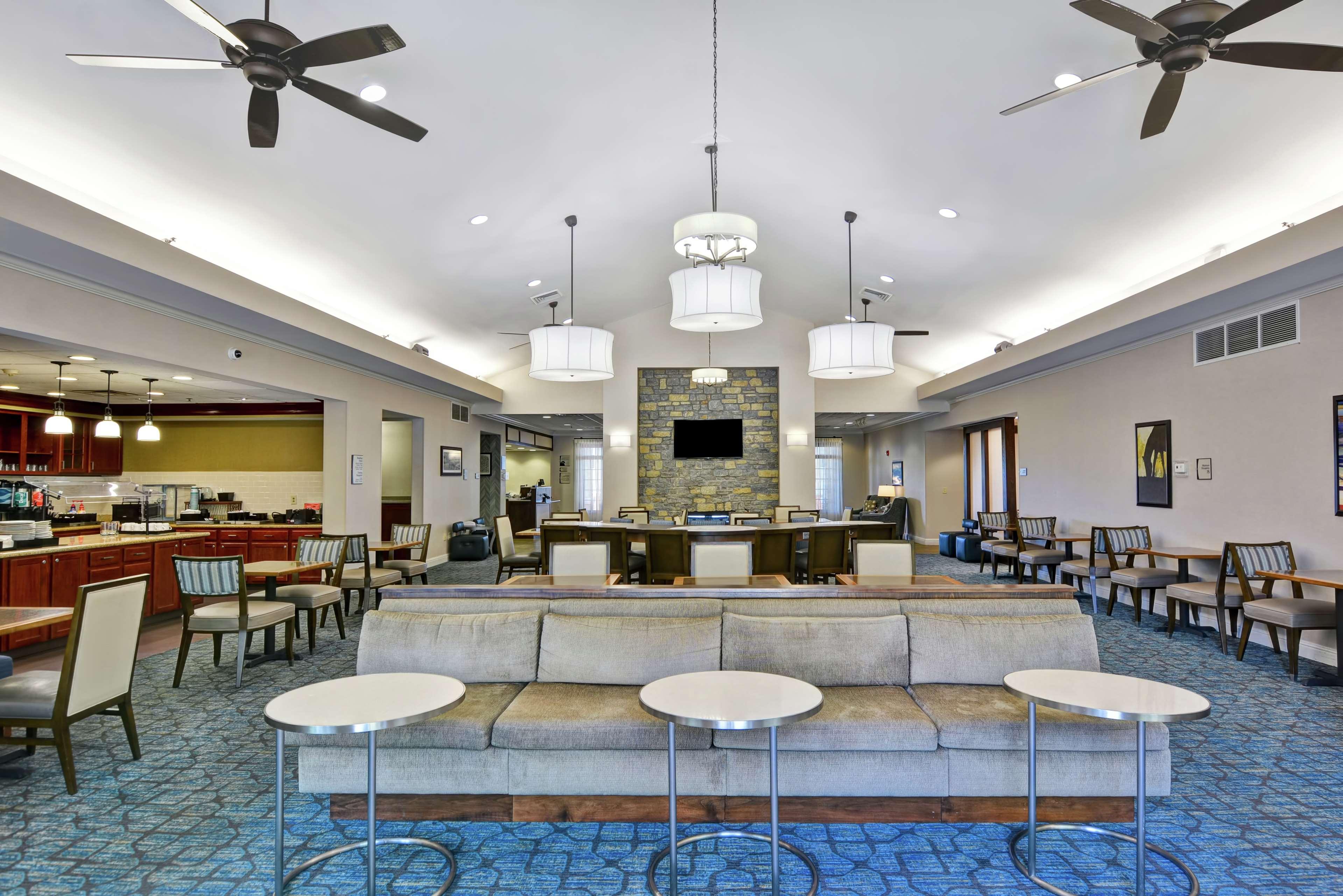 โฮมวูด สวีท บาย ฮิลตัน เลกซิงตัน ฟาแยตมอลล์ Hotel ภายนอก รูปภาพ