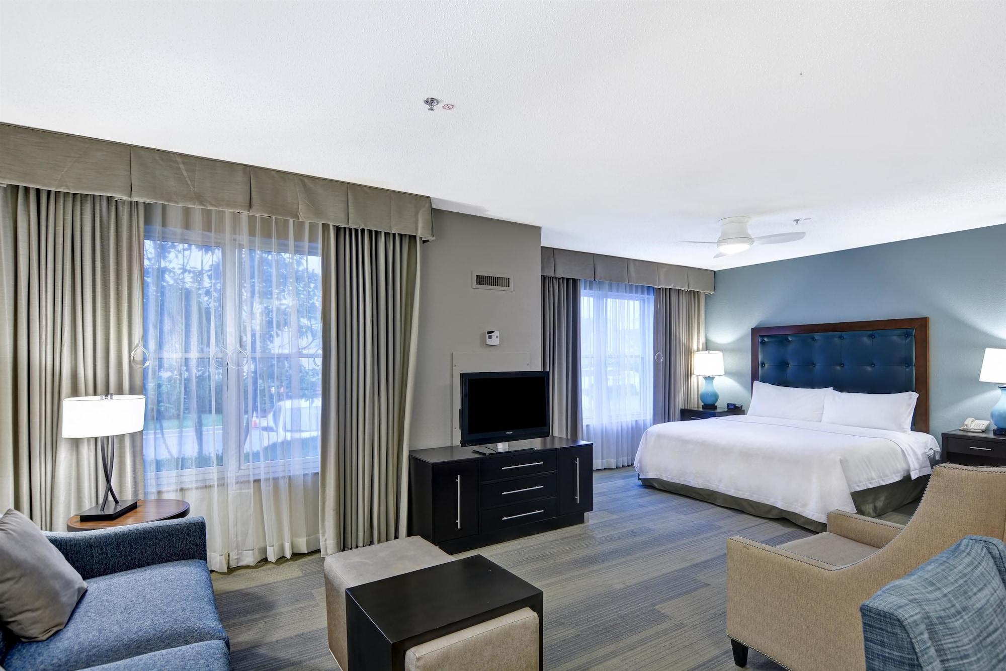 โฮมวูด สวีท บาย ฮิลตัน เลกซิงตัน ฟาแยตมอลล์ Hotel ภายนอก รูปภาพ