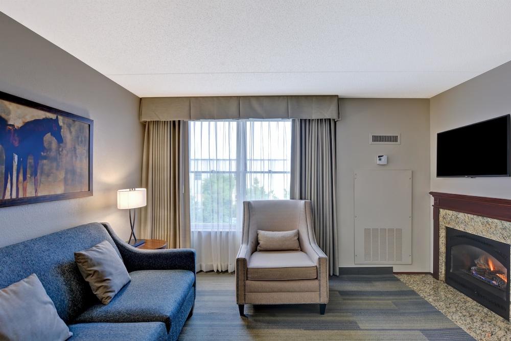 โฮมวูด สวีท บาย ฮิลตัน เลกซิงตัน ฟาแยตมอลล์ Hotel ภายนอก รูปภาพ