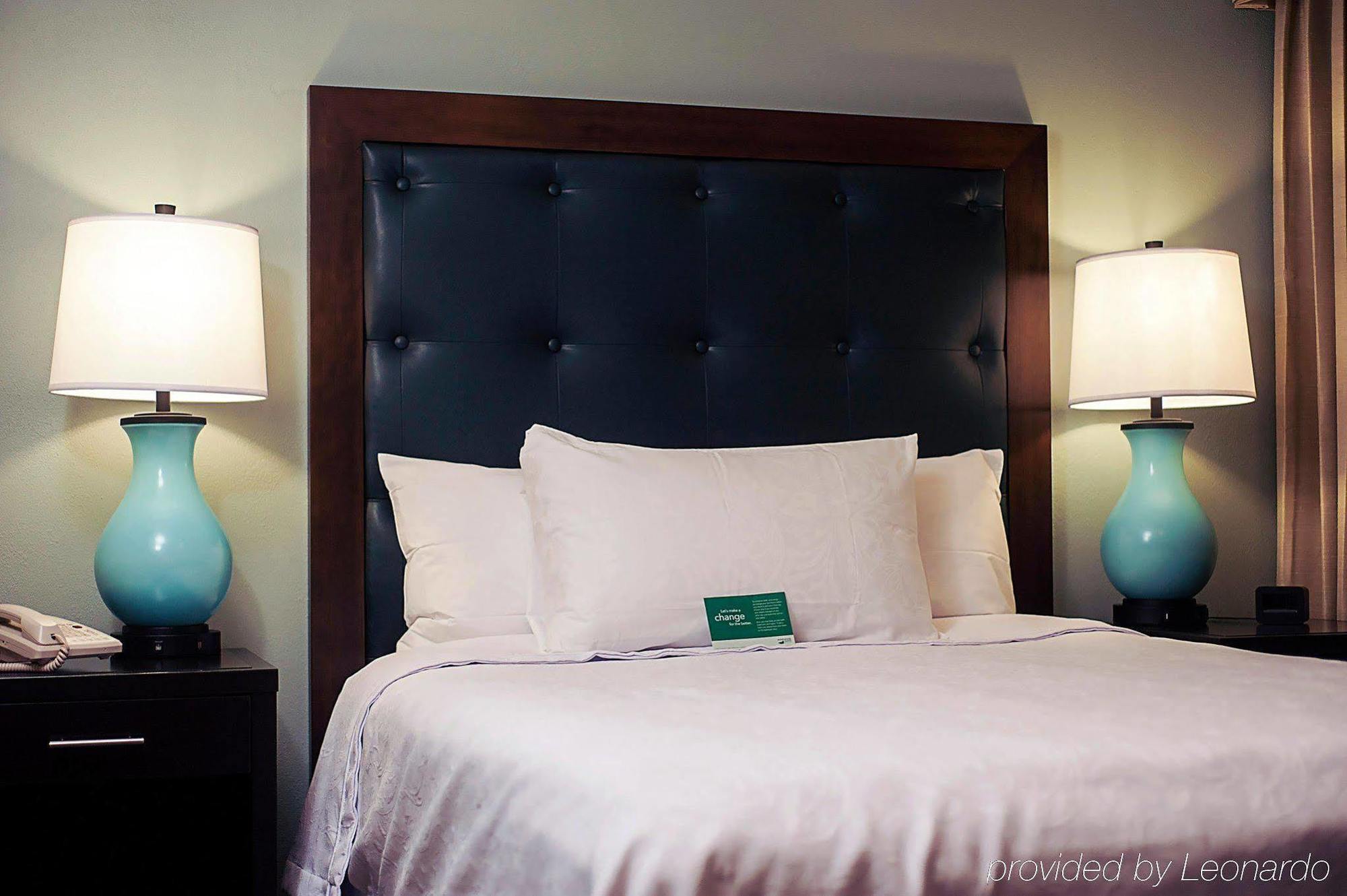 โฮมวูด สวีท บาย ฮิลตัน เลกซิงตัน ฟาแยตมอลล์ Hotel ภายนอก รูปภาพ